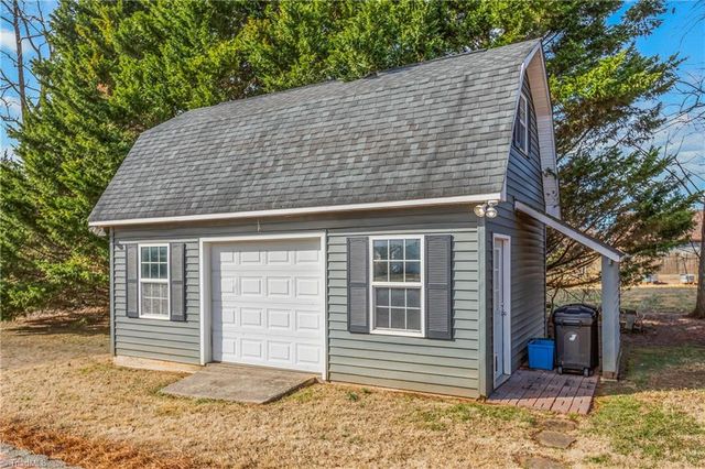 321 W Main Street, East Bend, NC 27018