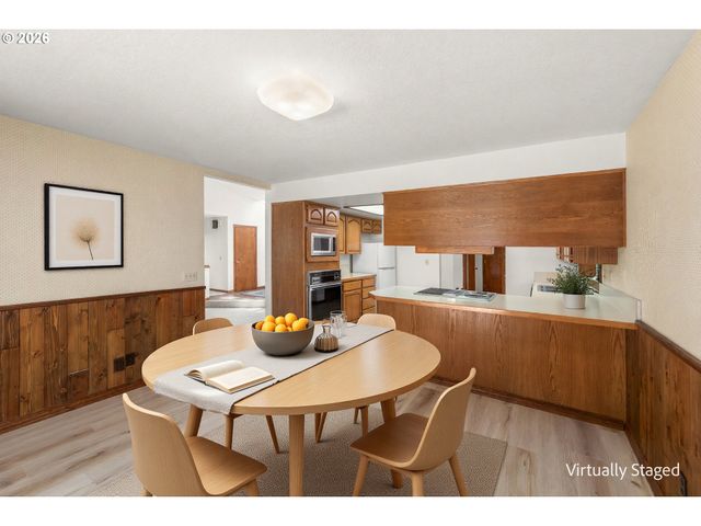 20015 Nw PAULINA Dr, Portland, OR 97210