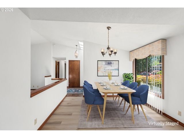 20015 Nw PAULINA Dr, Portland, OR 97210