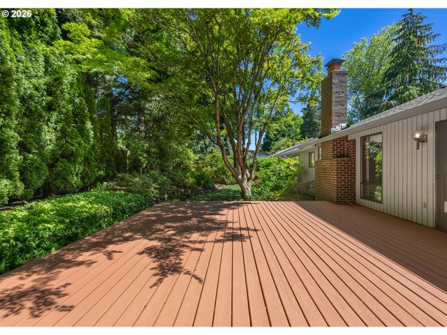 20015 Nw PAULINA Dr, Portland, OR 97210
