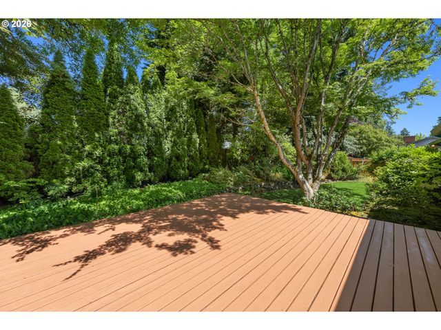 20015 Nw PAULINA Dr, Portland, OR 97210