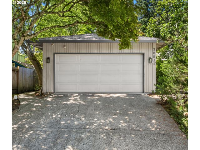 20015 Nw PAULINA Dr, Portland, OR 97210