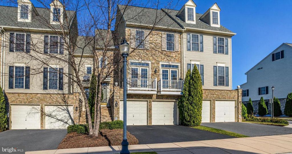Image 1 of property listing at 2422 RIPPLING BROOK RD, Frederick, MD 21701