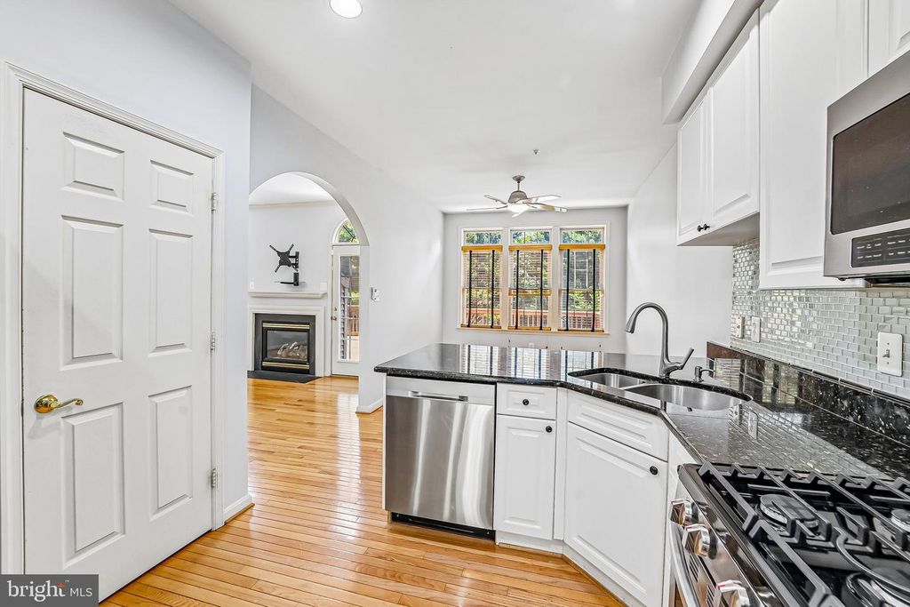 Image 11 of property listing at 2422 RIPPLING BROOK RD, Frederick, MD 21701