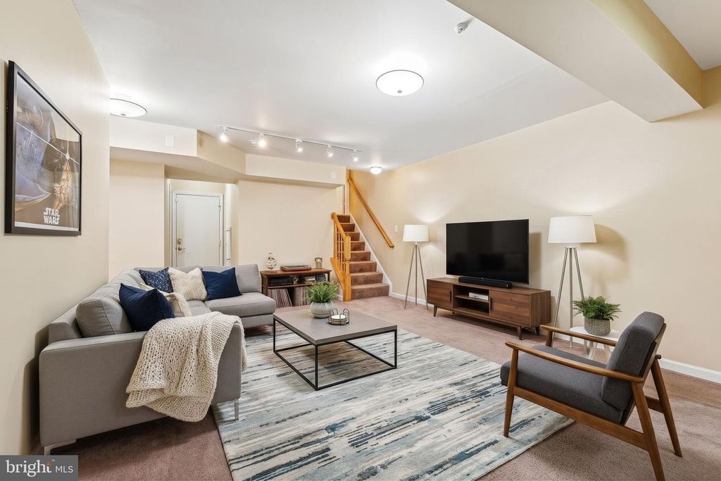 Image 25 of property listing at 2422 RIPPLING BROOK RD, Frederick, MD 21701