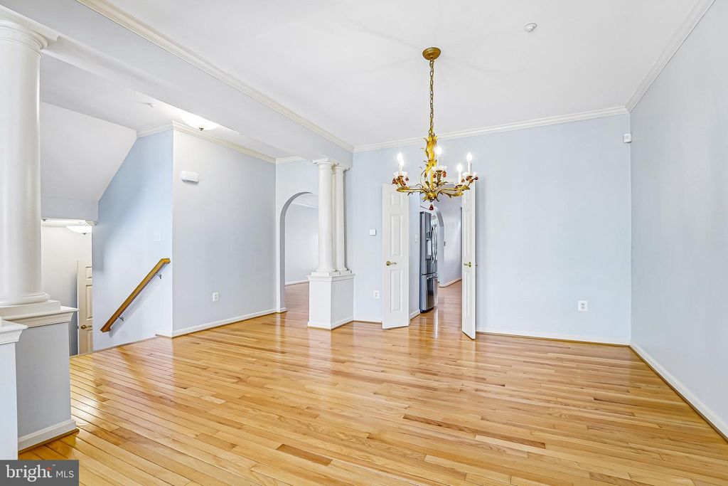 Image 4 of property listing at 2422 RIPPLING BROOK RD, Frederick, MD 21701