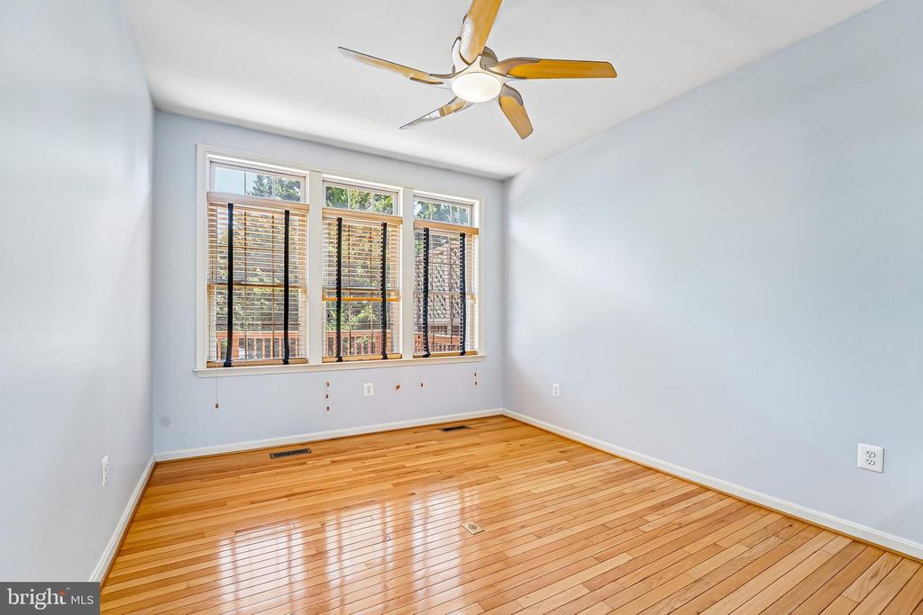 Image 9 of property listing at 2422 RIPPLING BROOK RD, Frederick, MD 21701