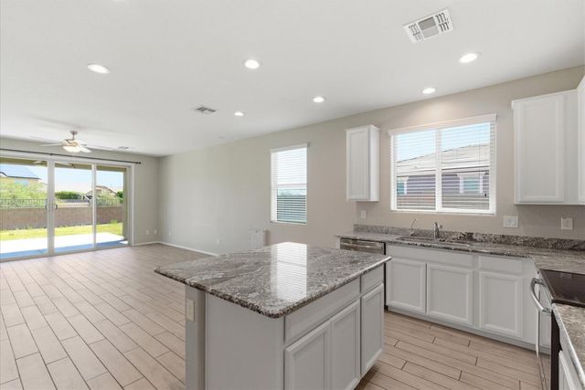26129 N 133rd Avenue, Peoria, AZ 85383