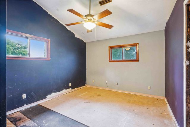 3801 Highway 382 NE, Solon, IA 52333