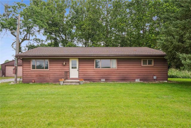 3801 Highway 382 NE, Solon, IA 52333