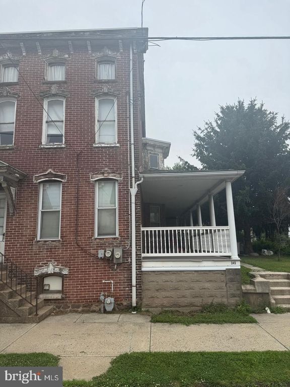345 BRIDGE ST, SPRING CITY, PA 19475 — photo 2