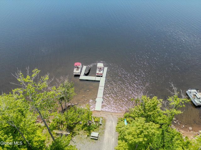601 N Shore Peck Lake Road, Gloversville, NY 12078