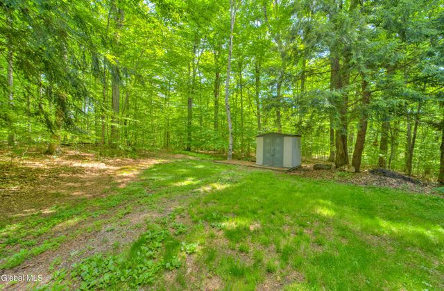 601 N Shore Peck Lake Road, Gloversville, NY 12078