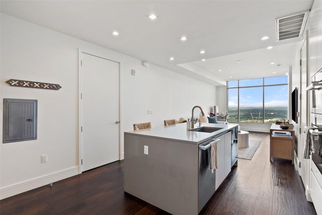 501 West Ave 3402, Austin, TX 78701