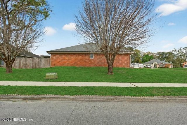 1306 BLUE EAGLE Trail, Jacksonville, FL 32225