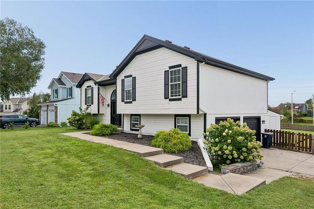 8501 NE 108TH Terrace, Kansas City, MO 64157