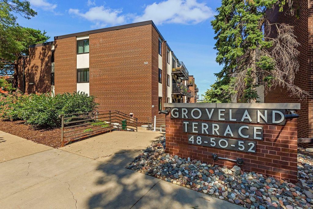 52 Groveland Terrace A211, Minneapolis, MN 55403