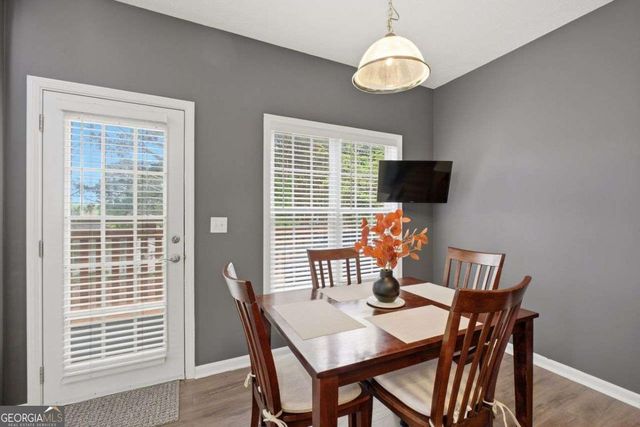 816 Pond View Lane, Sugar Hill, GA 30518