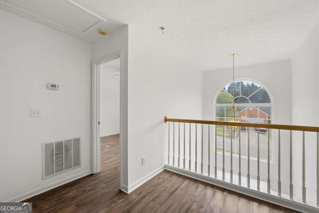 816 Pond View Lane, Sugar Hill, GA 30518