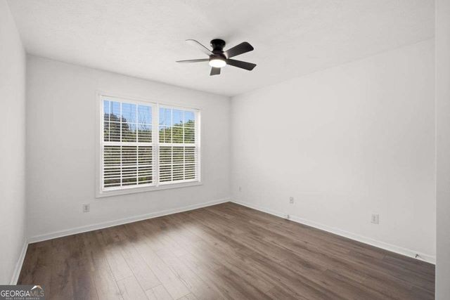 816 Pond View Lane, Sugar Hill, GA 30518