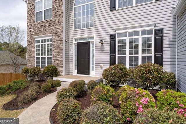 816 Pond View Lane, Sugar Hill, GA 30518