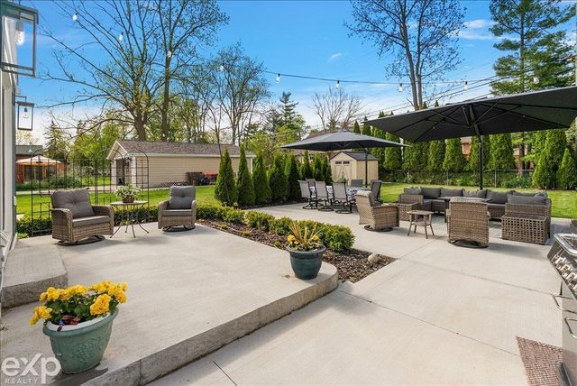 7615 West Road, Washington Twp, MI 48094