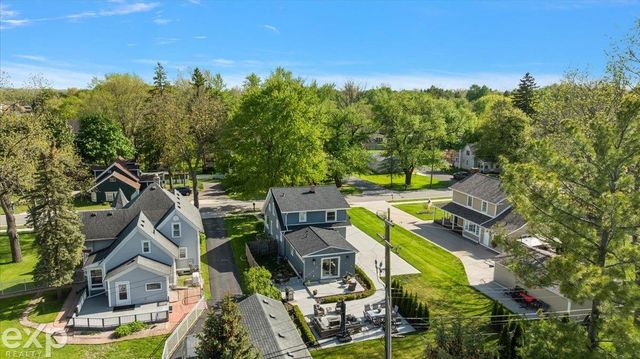 7615 West Road, Washington Twp, MI 48094