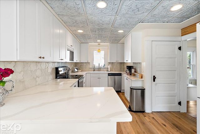 7615 West Road, Washington Twp, MI 48094