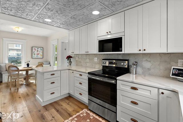 7615 West Road, Washington Twp, MI 48094