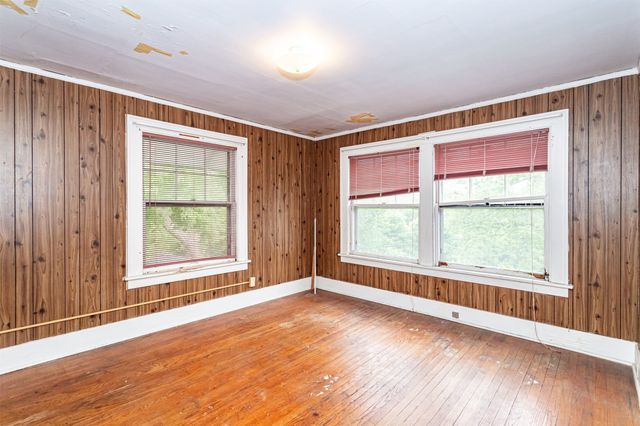 317 N Russell Avenue, Ames, IA 50010