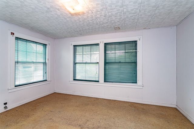 317 N Russell Avenue, Ames, IA 50010