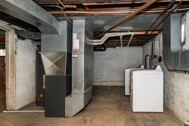 317 N Russell Avenue, Ames, IA 50010