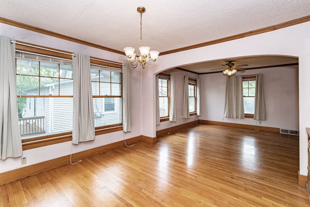 317 N Russell Avenue, Ames, IA 50010