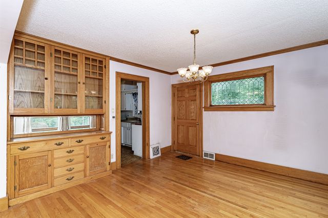 317 N Russell Avenue, Ames, IA 50010
