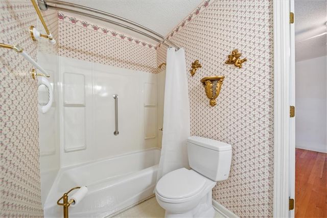 98 Mountain View Drive, Walhalla, SC 29691