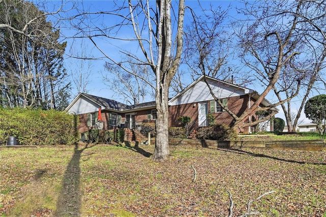 98 Mountain View Drive, Walhalla, SC 29691