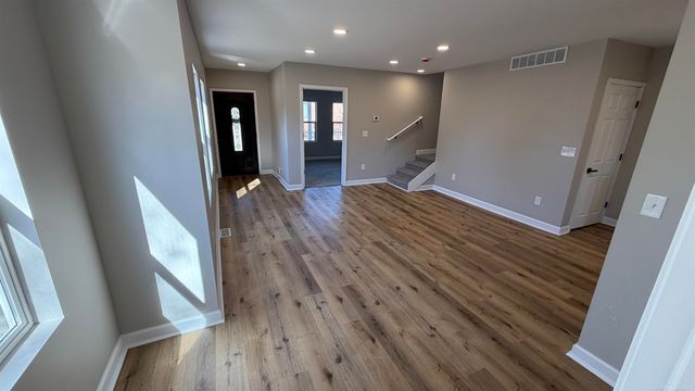 1601 Coleman Avenue, Lansing, MI 48910