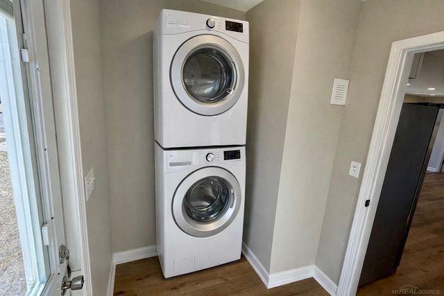 1601 Coleman Avenue, Lansing, MI 48910