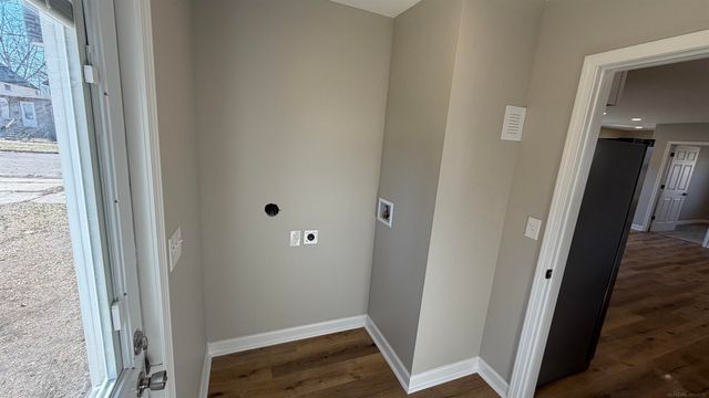 1601 Coleman Avenue, Lansing, MI 48910