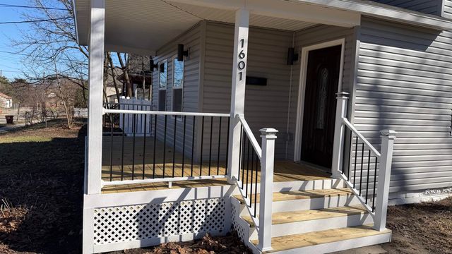 1601 Coleman Avenue, Lansing, MI 48910