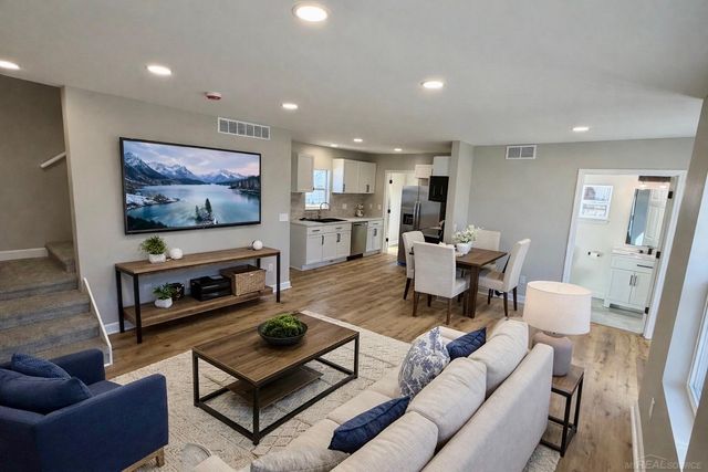 1601 Coleman Avenue, Lansing, MI 48910