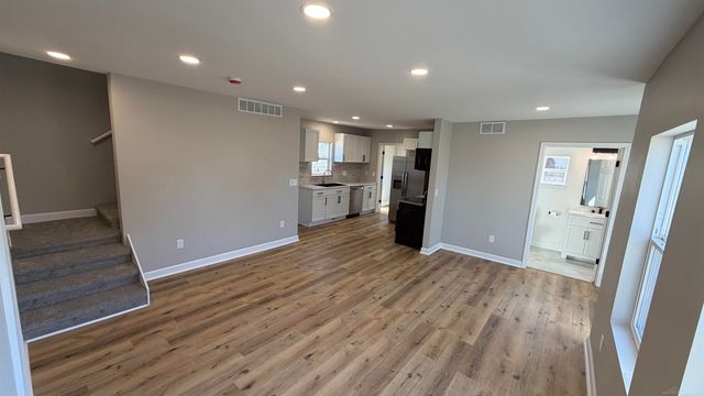 1601 Coleman Avenue, Lansing, MI 48910