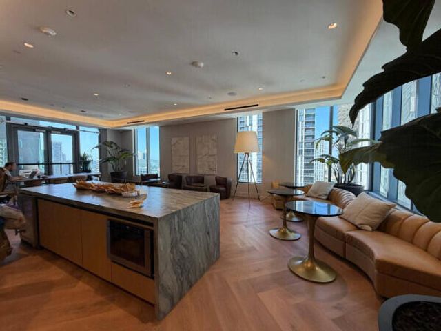 121 NE 5TH Street 2309, Miami, FL 33132