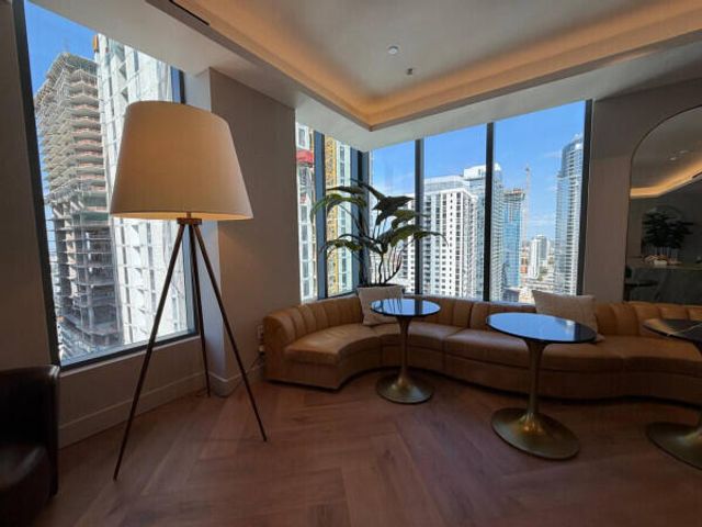 121 NE 5TH Street 2309, Miami, FL 33132
