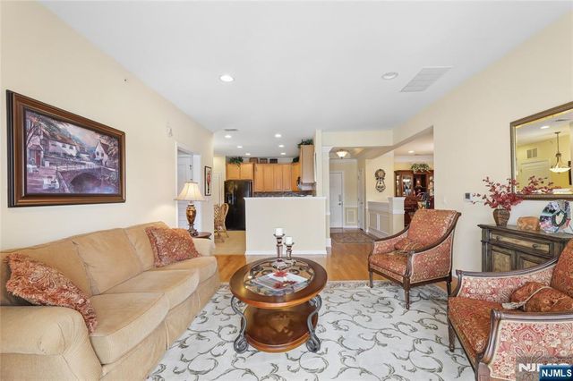 7408 Warrens Way DEEDED GARAGE &, Wanaque, NJ 07465