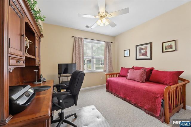 7408 Warrens Way DEEDED GARAGE &, Wanaque, NJ 07465