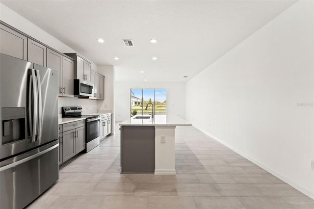 2272 WASHINGTON PALM COURT, Bradenton, FL 34212