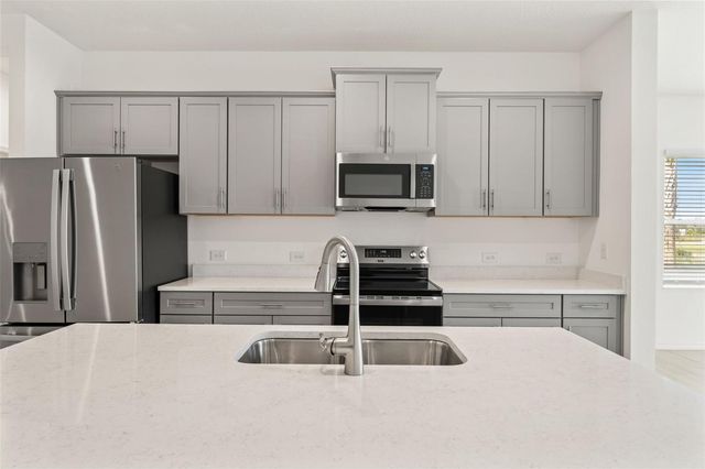 2272 WASHINGTON PALM COURT, Bradenton, FL 34212