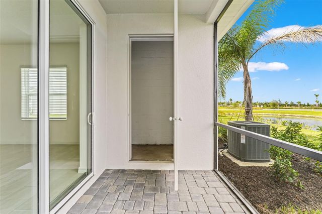 2272 WASHINGTON PALM COURT, Bradenton, FL 34212