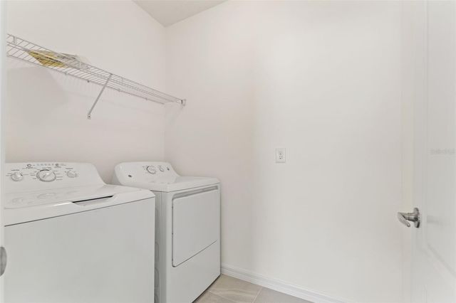 2272 WASHINGTON PALM COURT, Bradenton, FL 34212